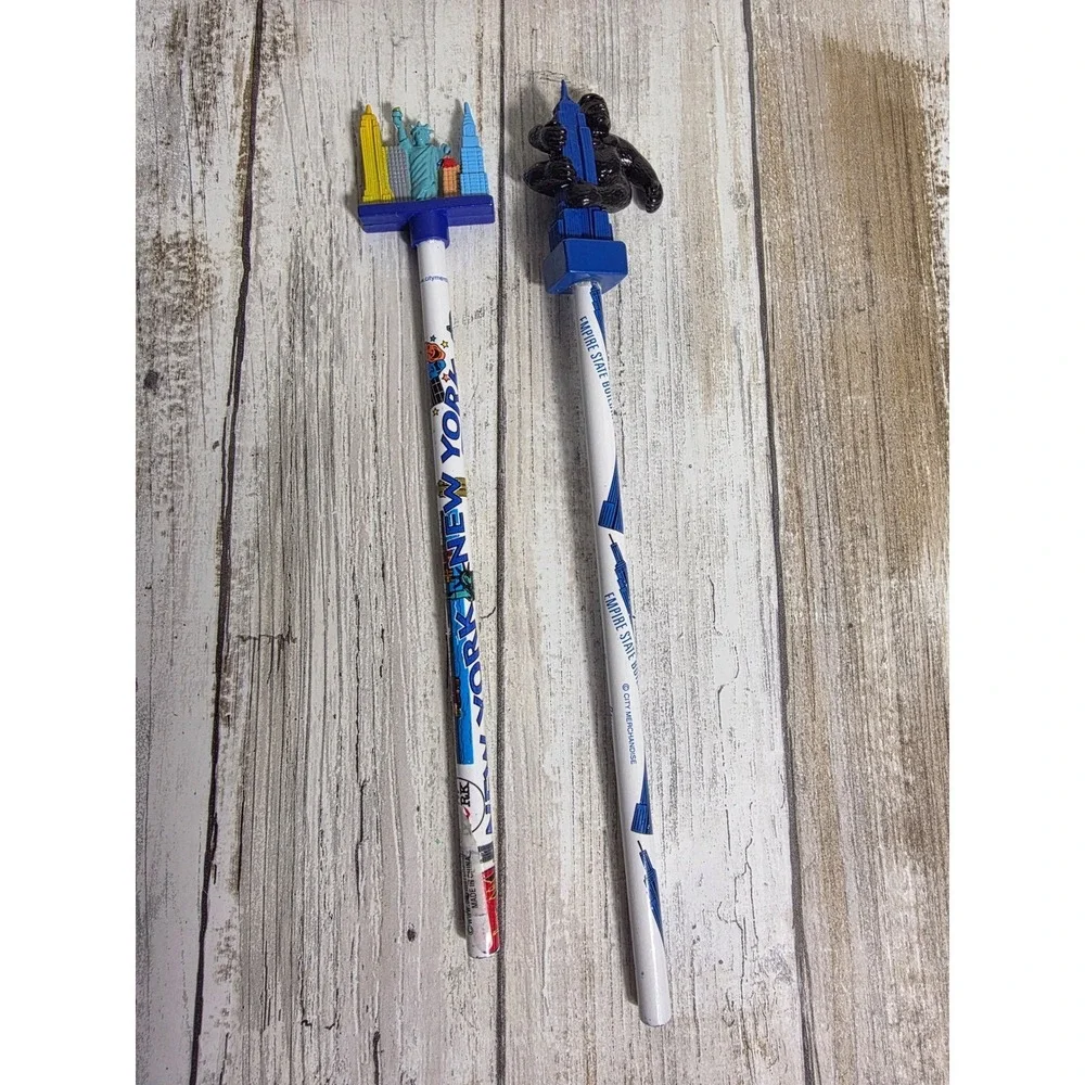 Halloween Novelty Pencil Lot 22pc with NYC King Kong Statue of Liberty Toppers